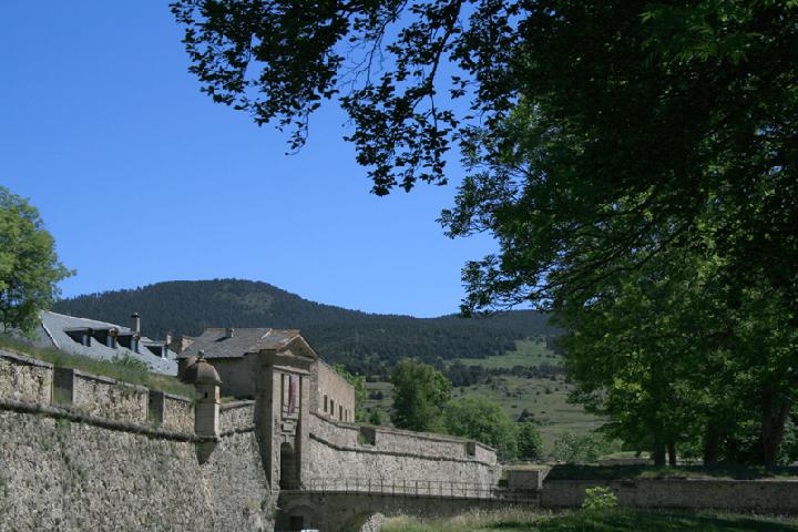 2007-07 Mt Louis 004.jpg